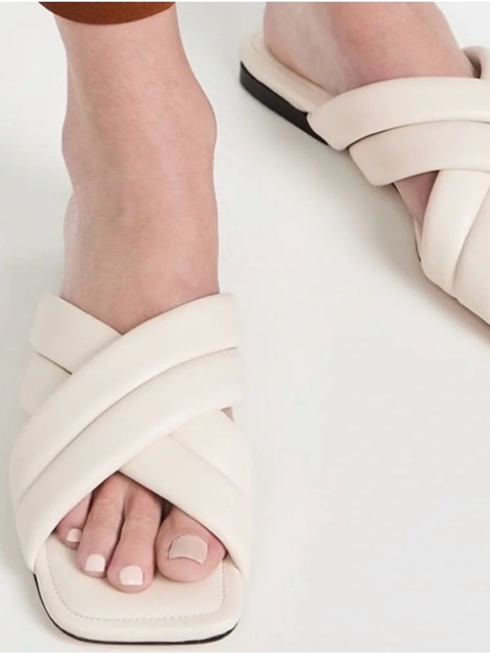 Anine Bing 10 Designer Leather Crisscross Slide Sandal Neutral Square Toe Comfy